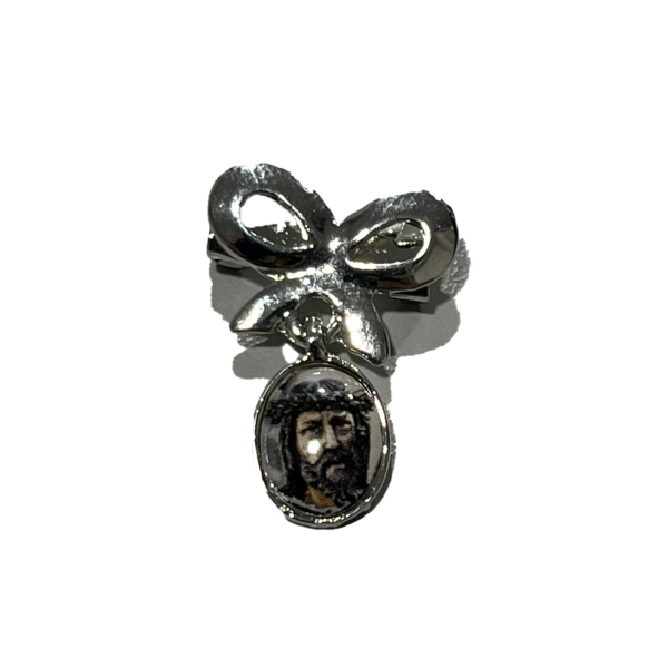 Broche lazo plateado